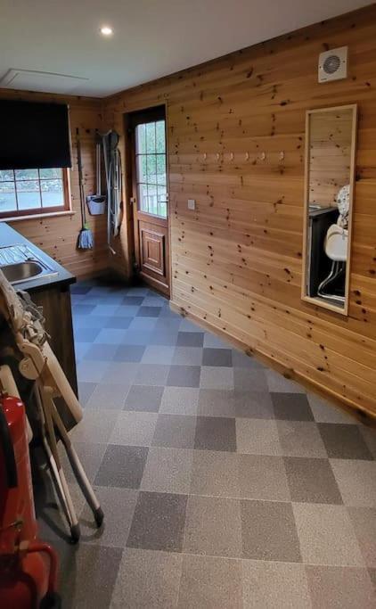 Artro Lodge Luxury 3 Bedroom, 3 Bathroom & Hot Tub Llanbedr  Exterior photo