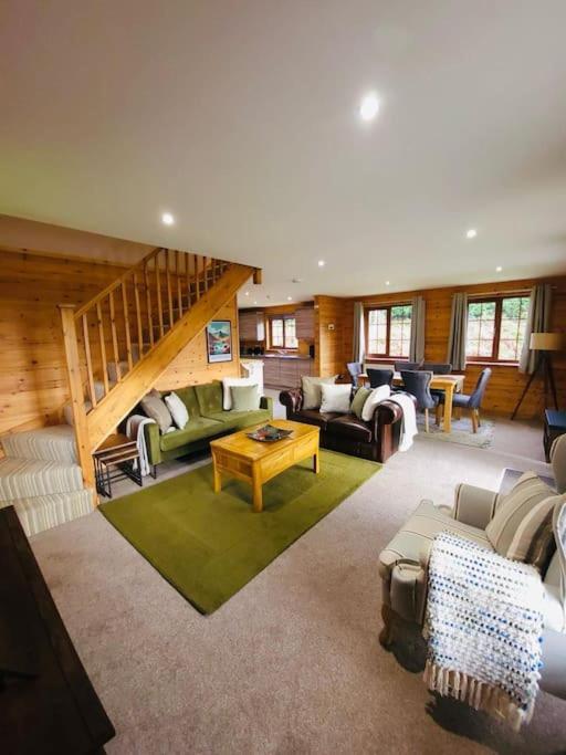 Artro Lodge Luxury 3 Bedroom, 3 Bathroom & Hot Tub Llanbedr  Exterior photo