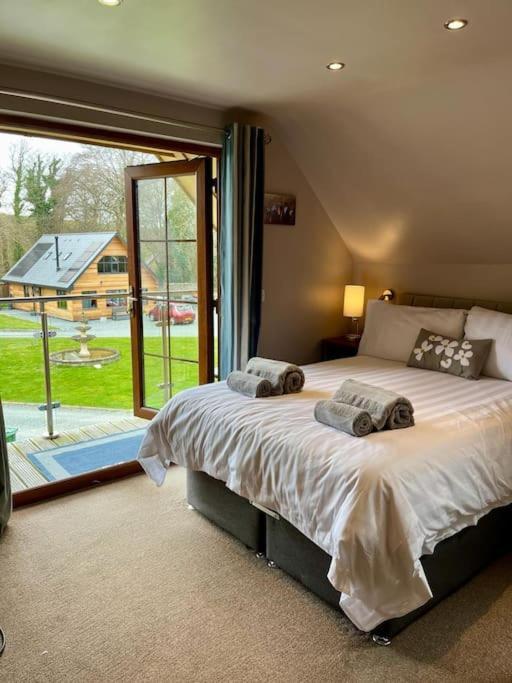 Artro Lodge Luxury 3 Bedroom, 3 Bathroom & Hot Tub Llanbedr  Exterior photo